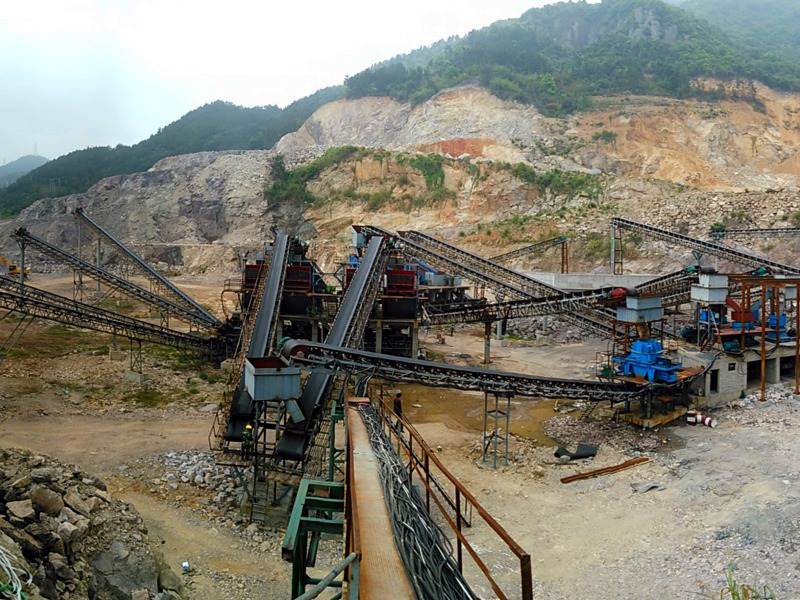 時產千噸凝灰巖破碎生產線項目：突破環保工藝，行業新標桿